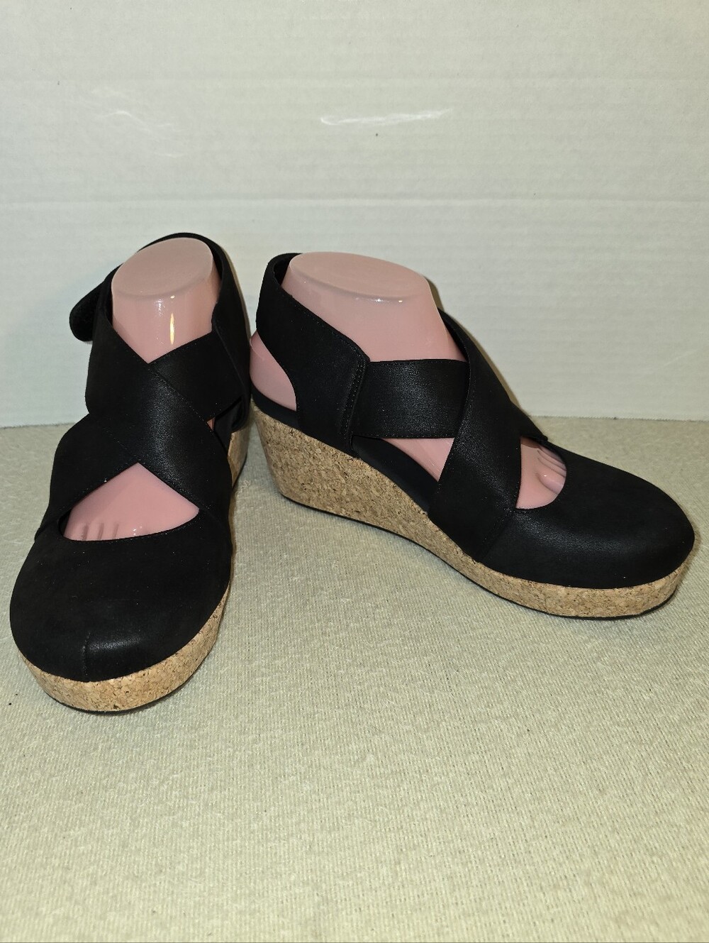 Corkys Black Case Closed Wedge Sandals with Cross-Strap size 9